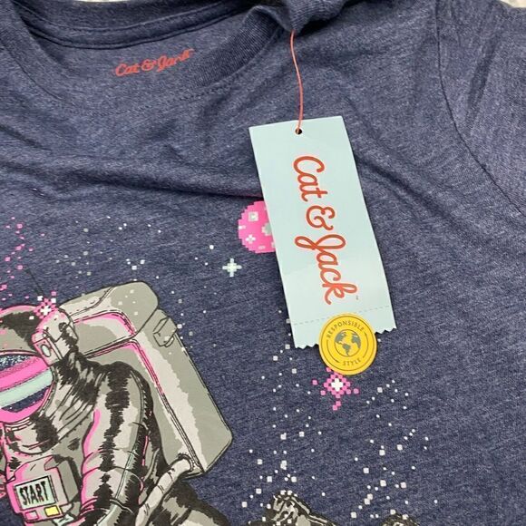 Cat & Jack - ASTRONAUT shirt! - Picture 4 of 5